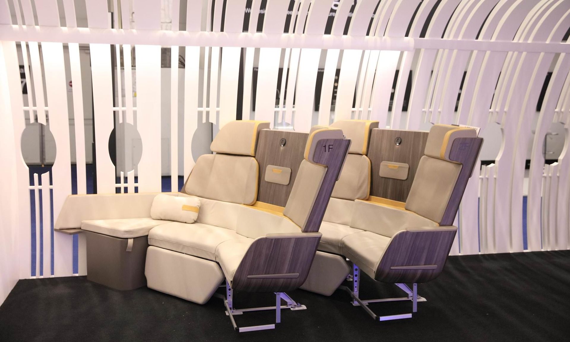 Airbus börjar med soffor i sina A320-plan