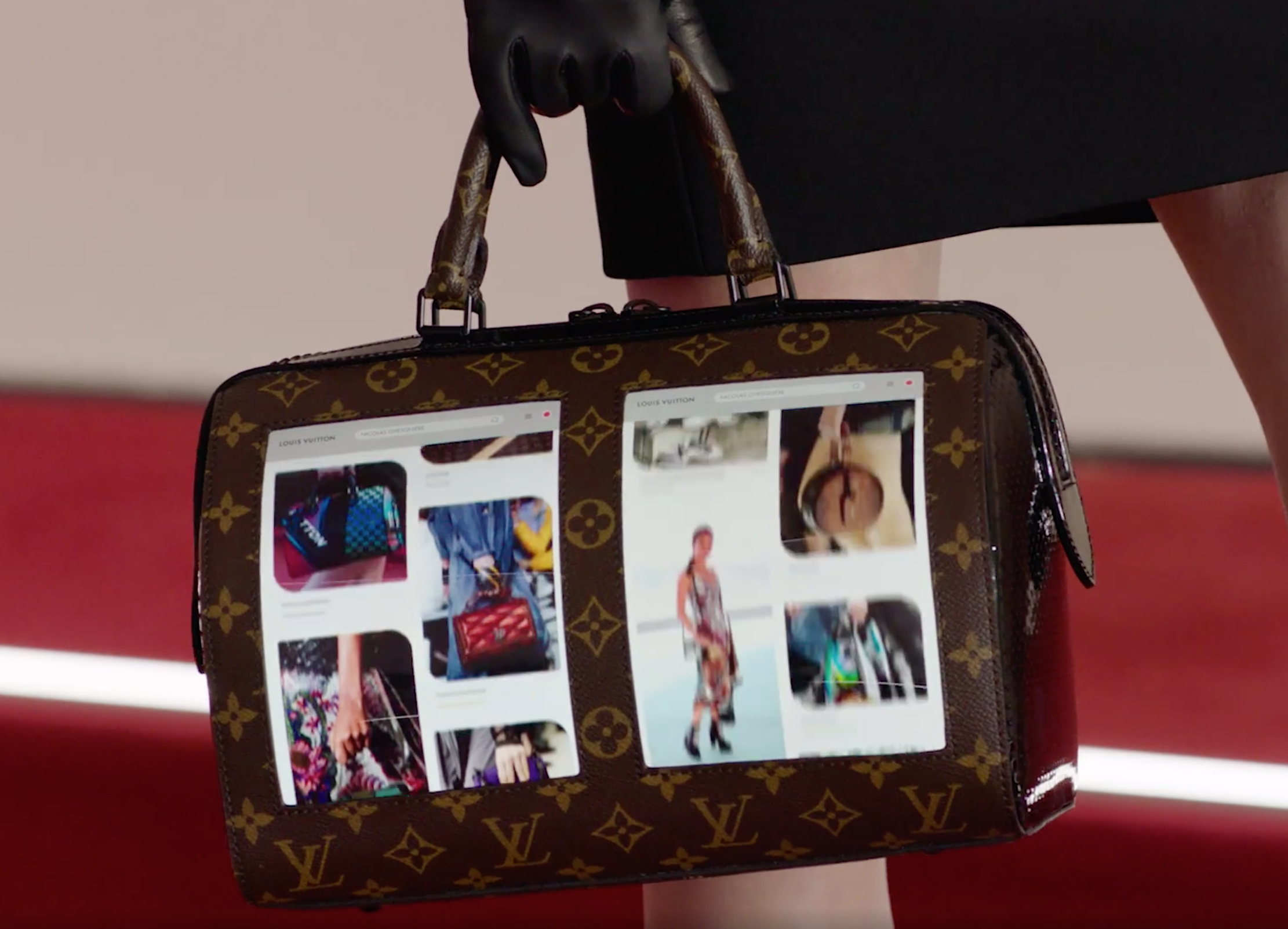 Louis Vuitton släpper handväska med inbyggda skärmar. Kolla på Netflix i väskan? | Feber / Pryl