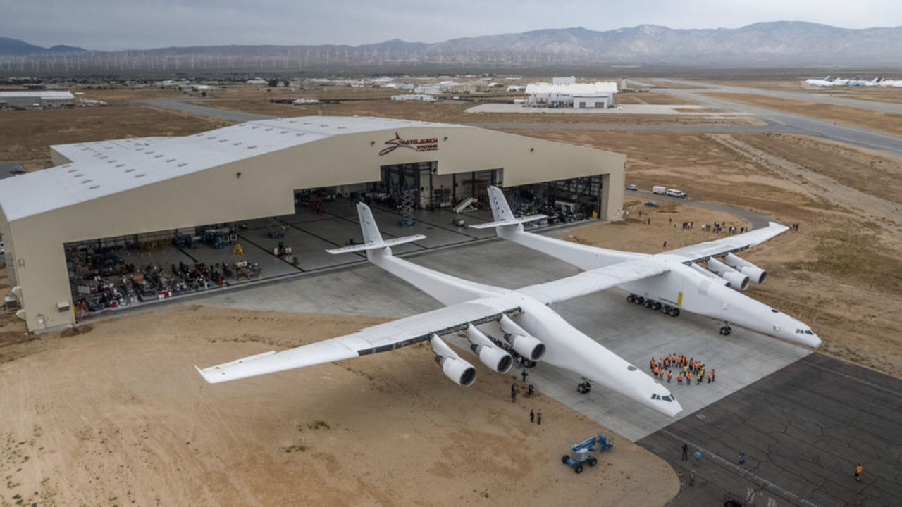 Rymdföretaget Stratolaunch ryktas lägga ner