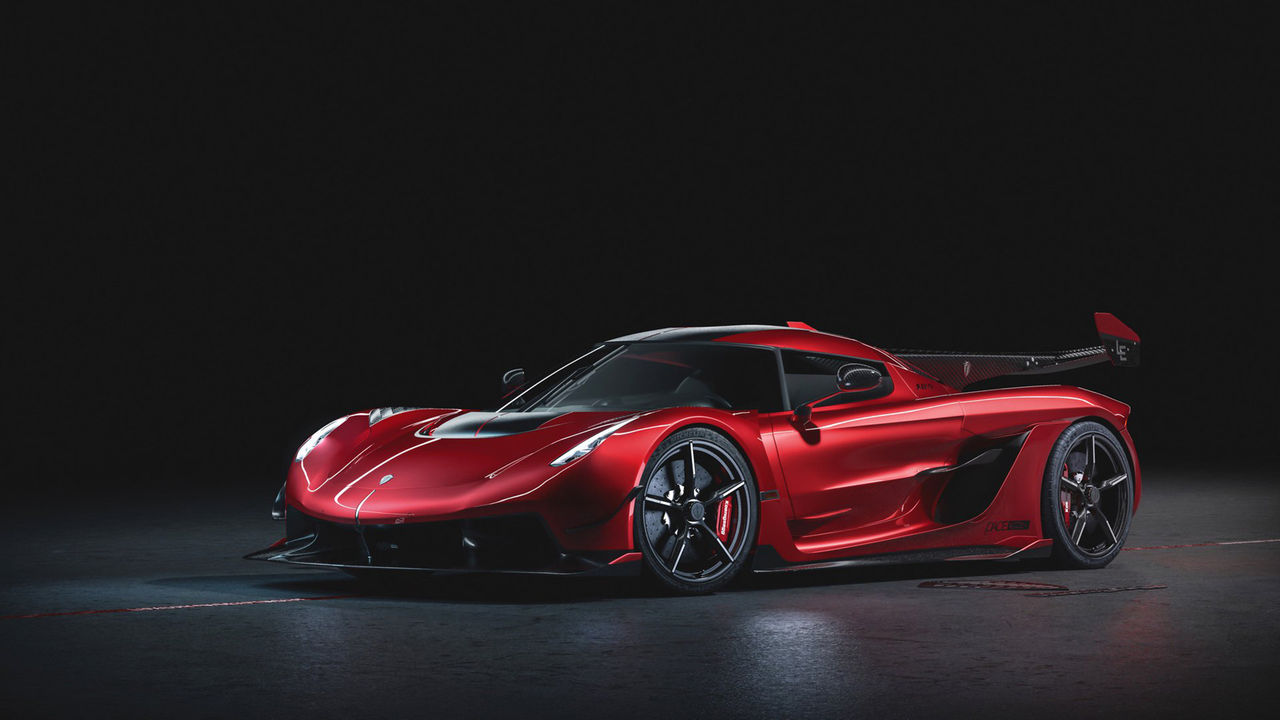 Koenigsegg Jesko i körsbärsrött