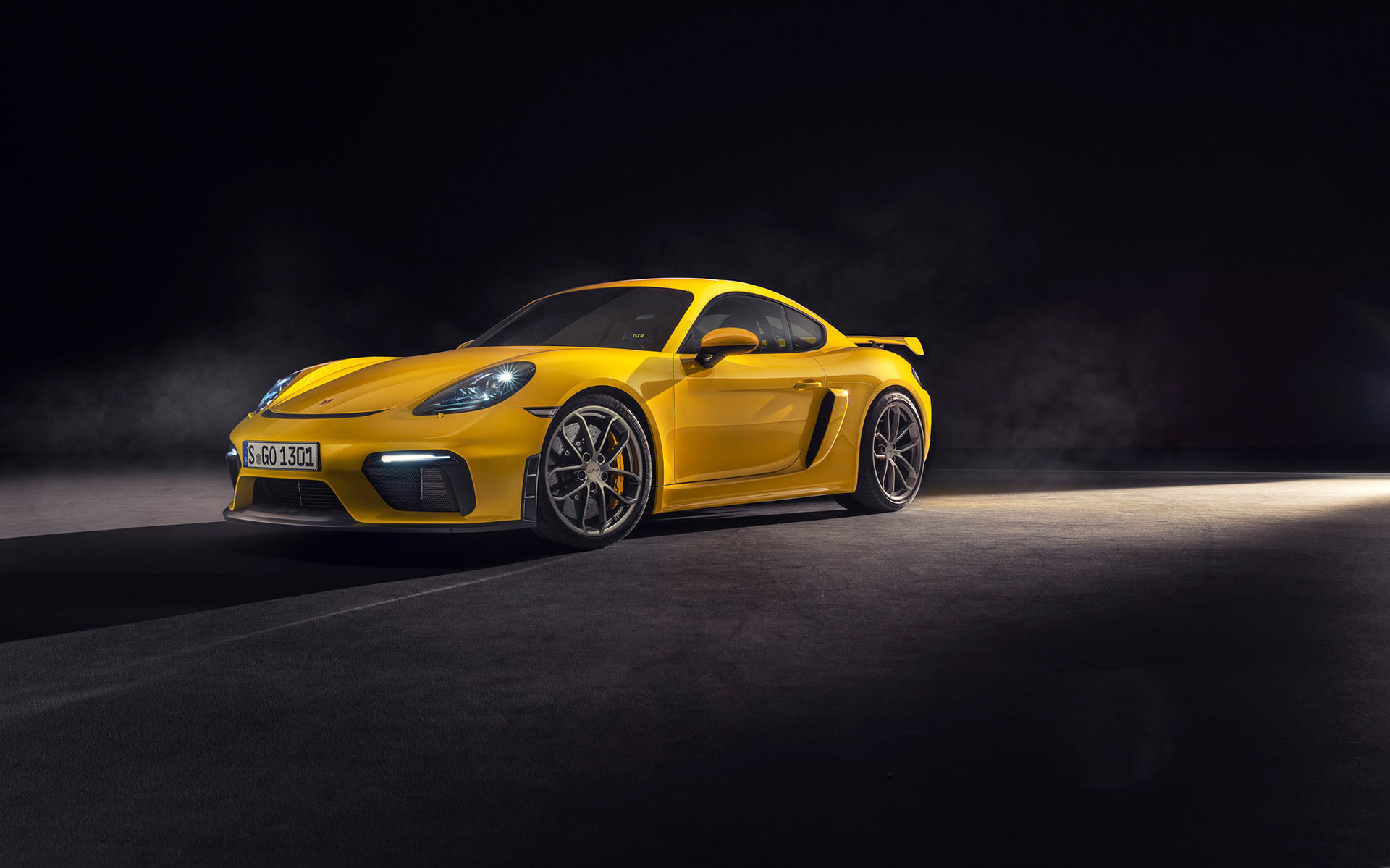Nu är den här - 718 Cayman GT4 med boxersexa