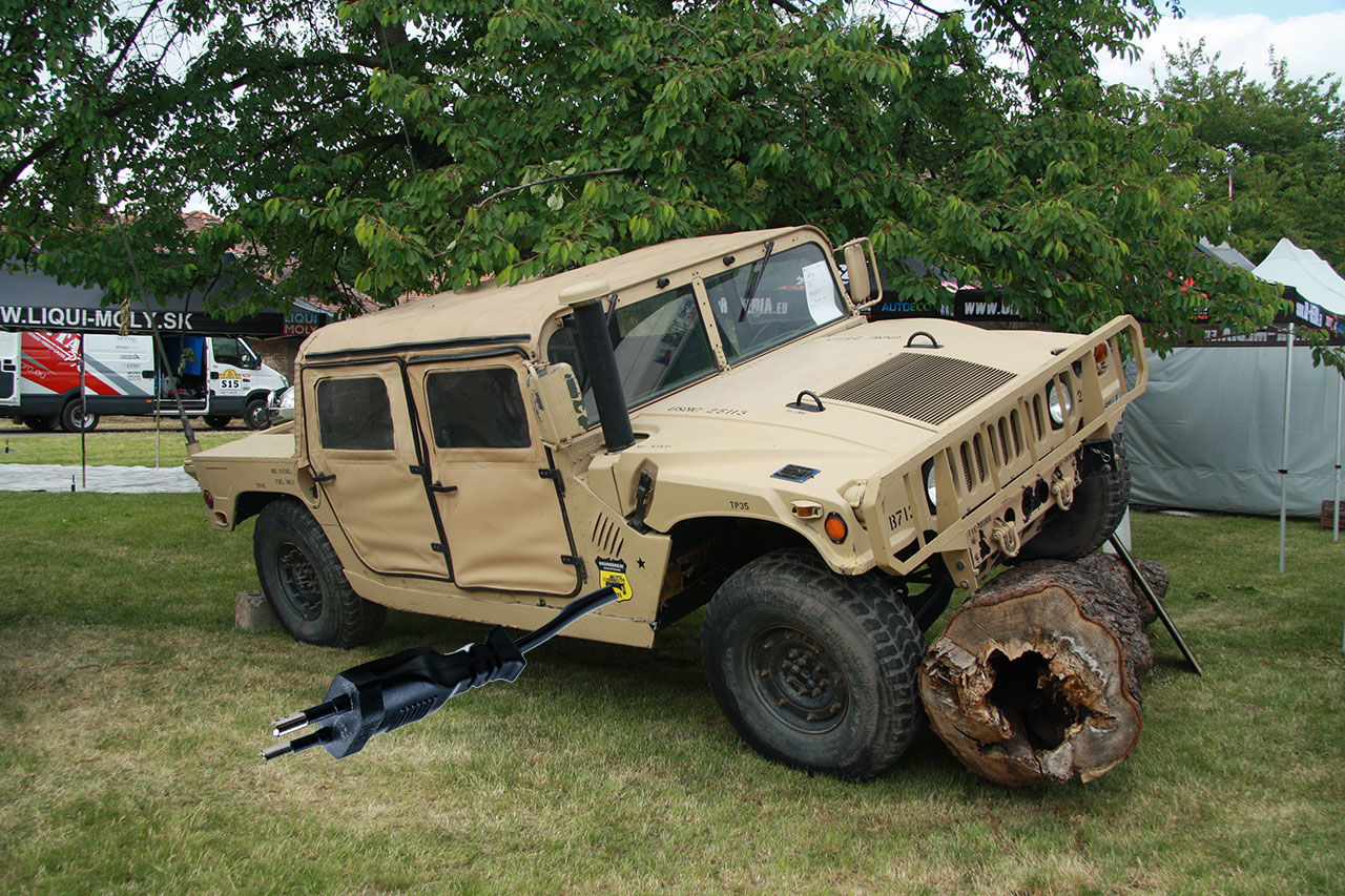 Hummer återföds som eldrivet märke?