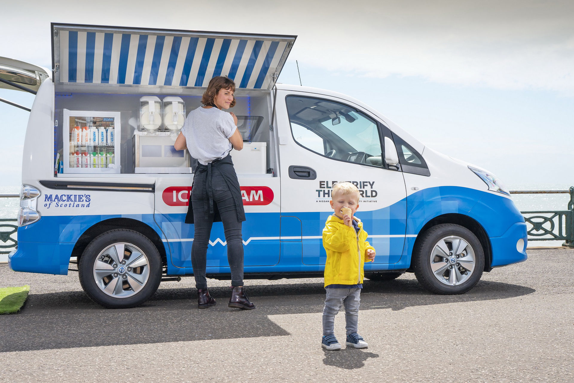 Nissan e-NV200 som glassbil