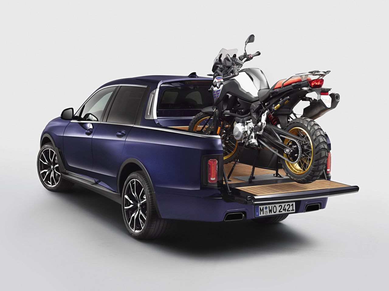 BMW har byggt en pickup av X7