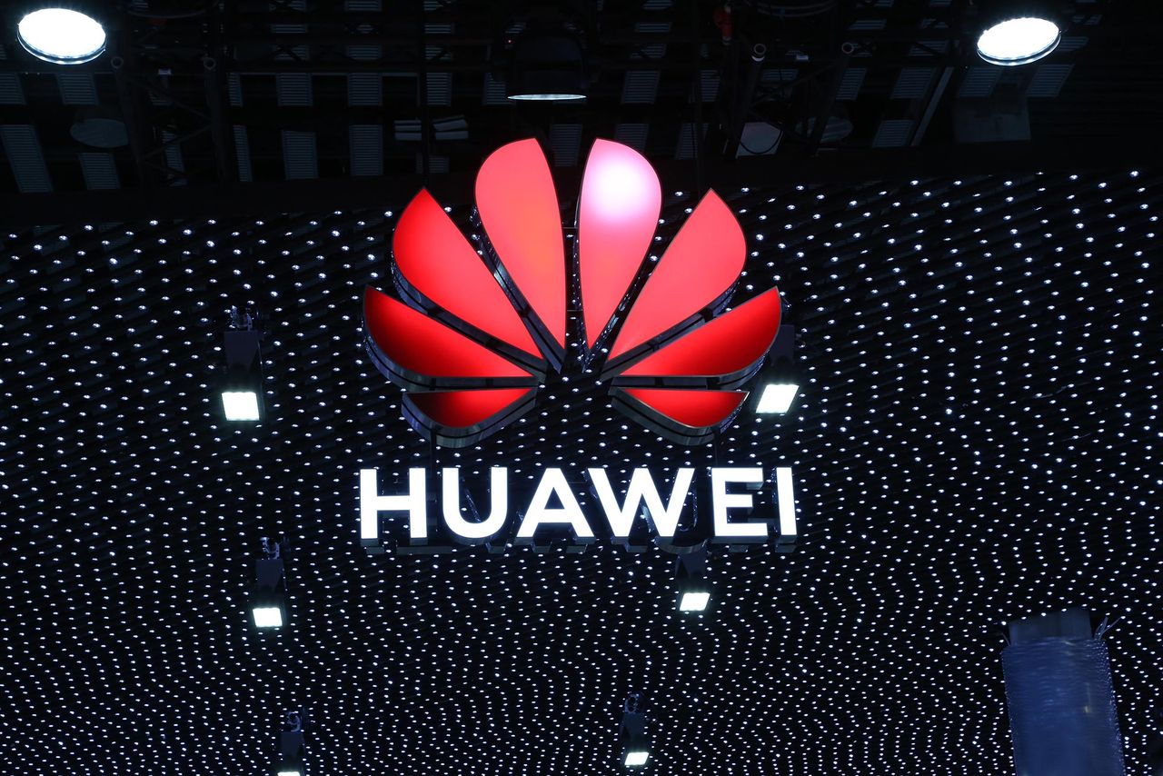 Huawei går fortsatt som tåget