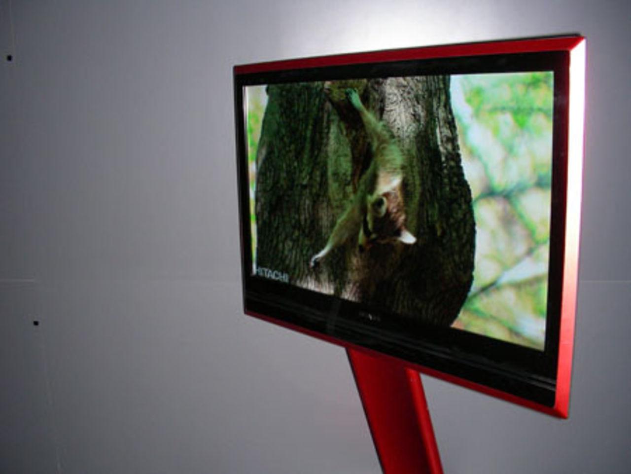 Hitachi adderar Ultra Wide Band till TV:n