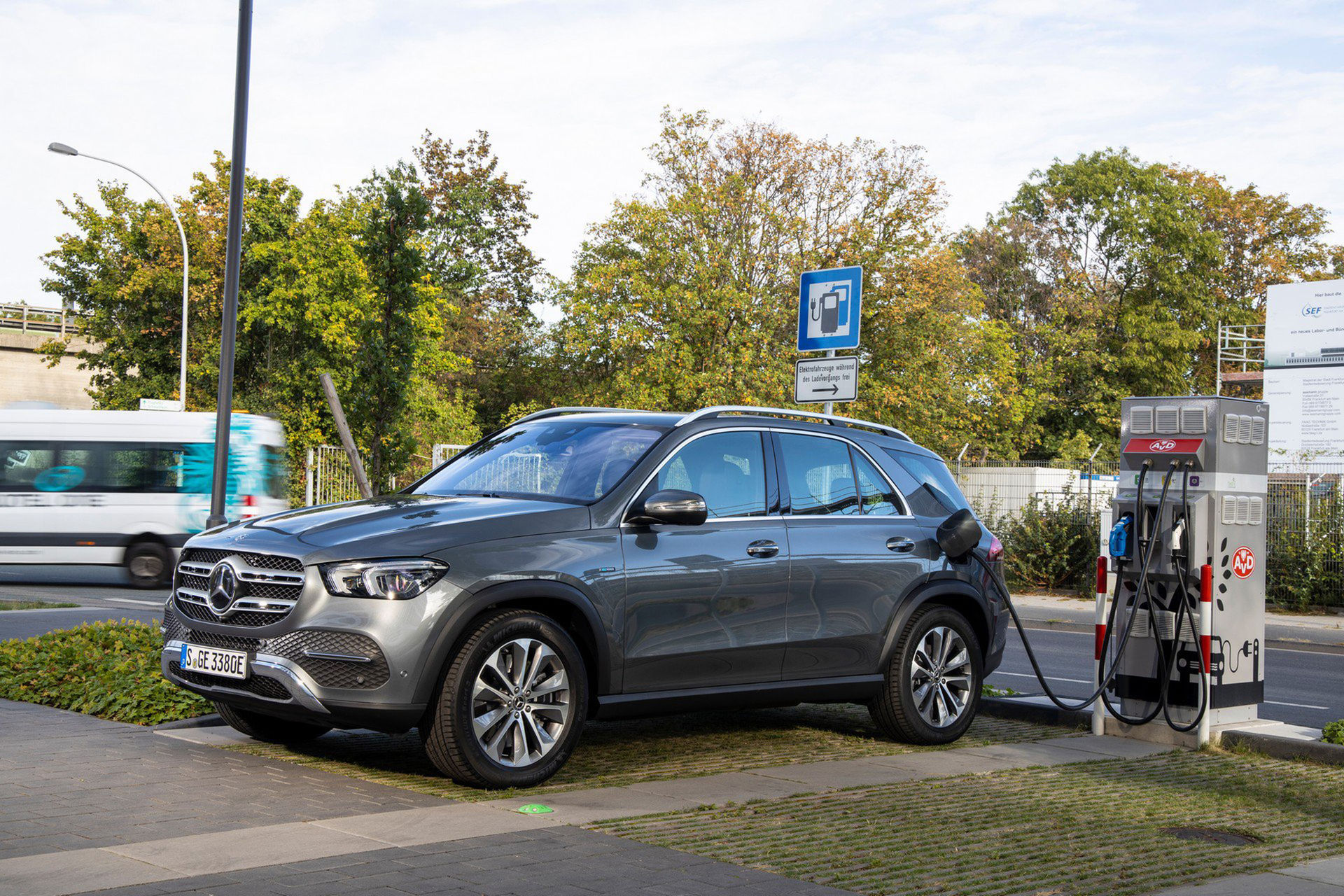 Mercedes GLC och GLE presenteras som laddhybrider