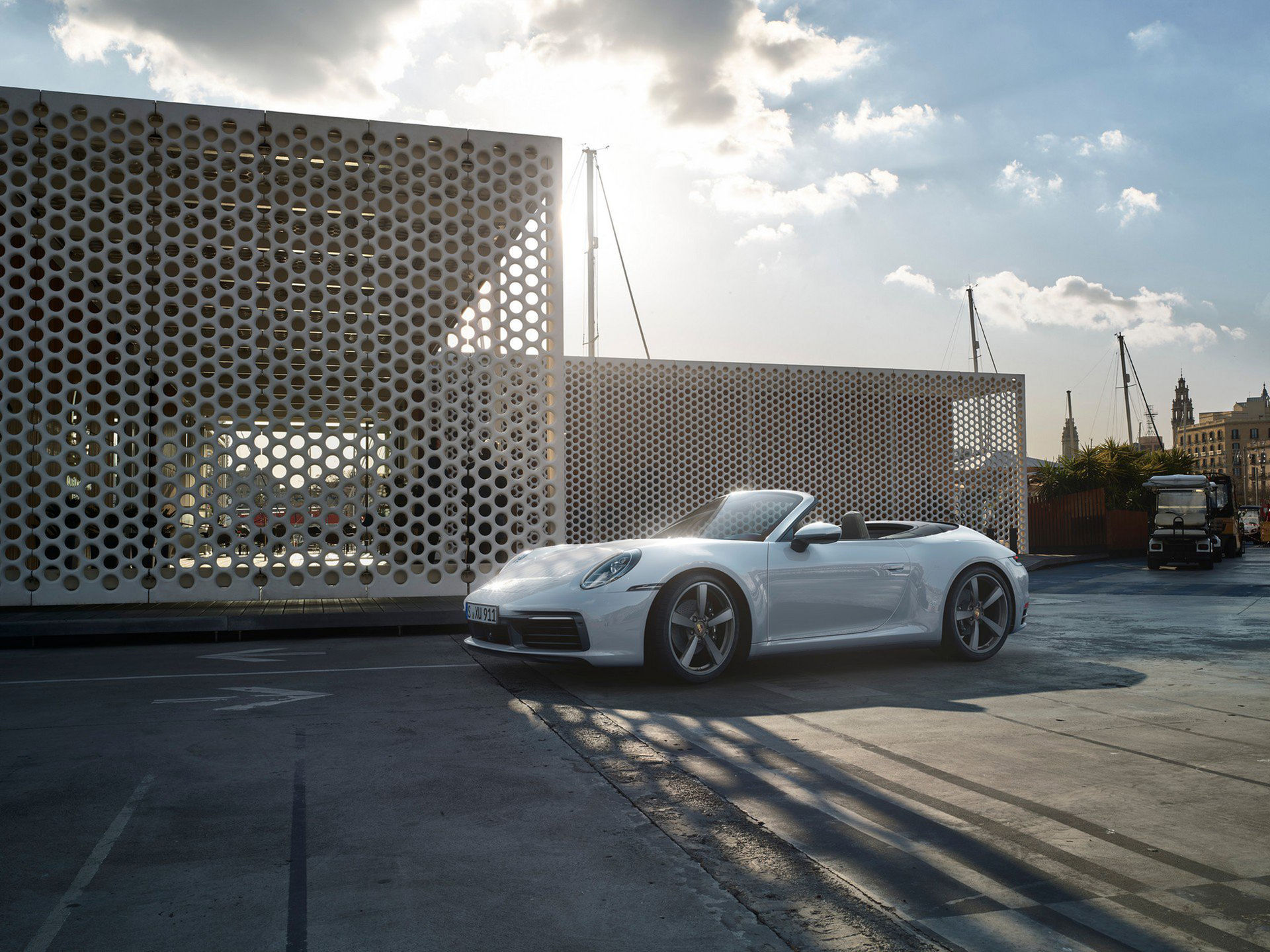 Porsche visar nya 911 Carrera 4 och 911 Carrera 4 Cabriolet