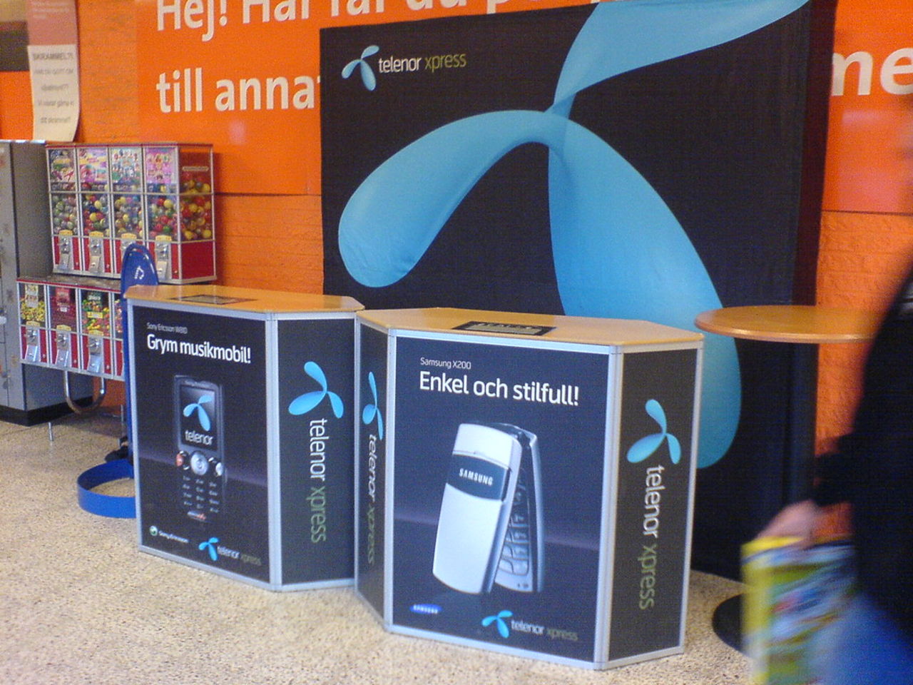 Stulen data från Telenor användes för att ragga kunder till Tre