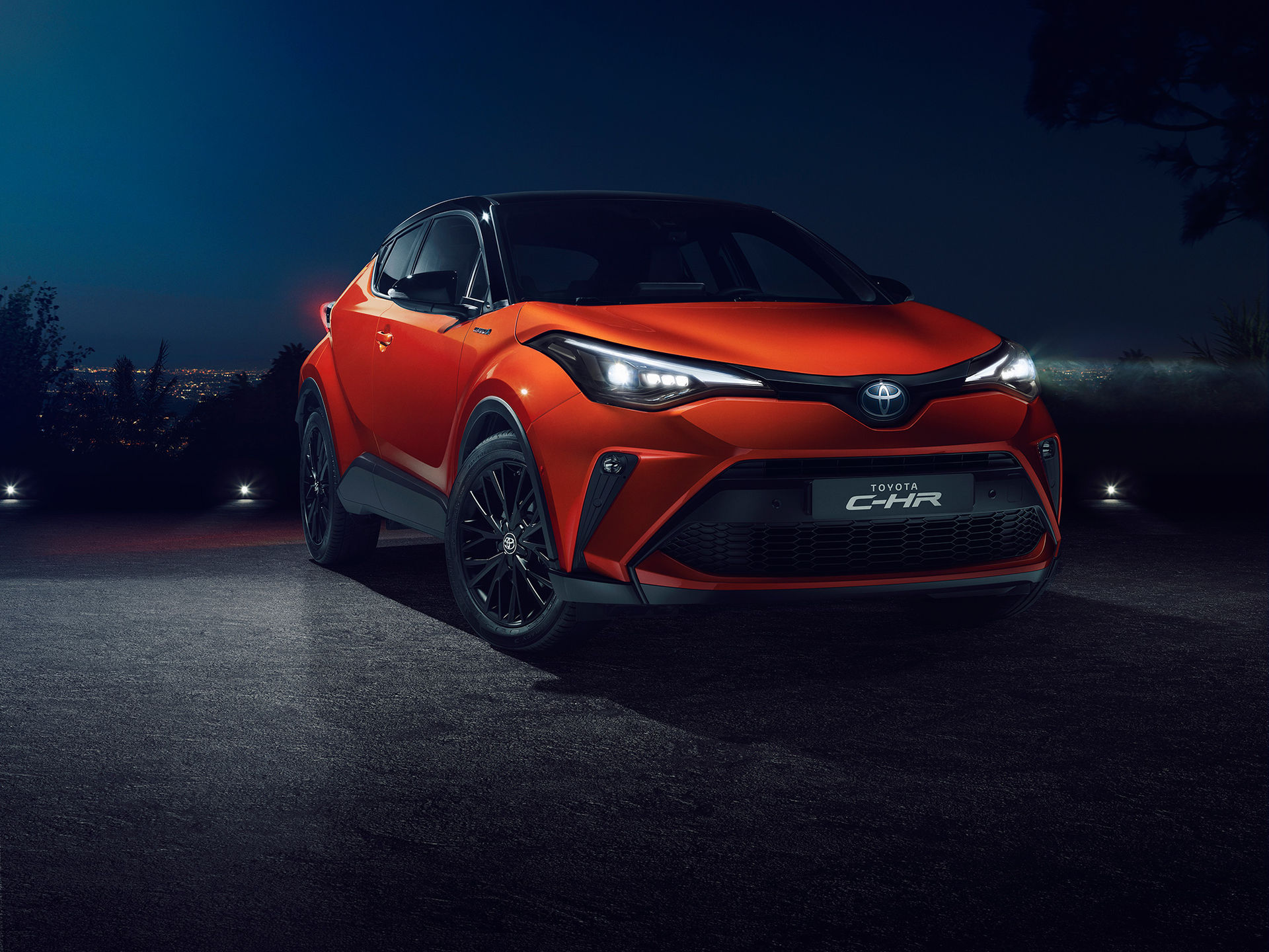 Toyota uppdaterar C-HR