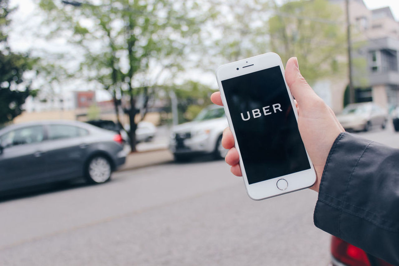Uber kickar 350 personer