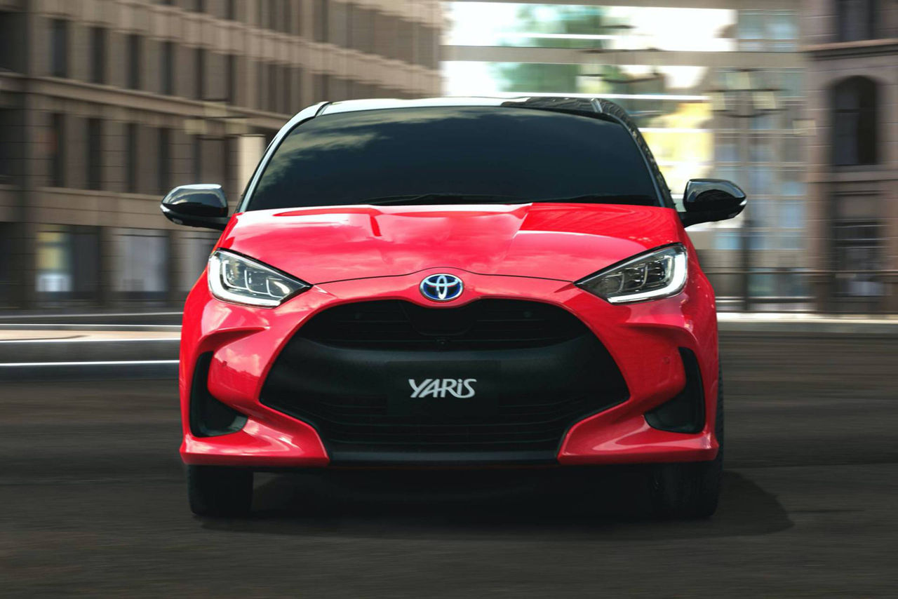 Det här är nya Toyota Yaris Hybrid. Mindre och snålare