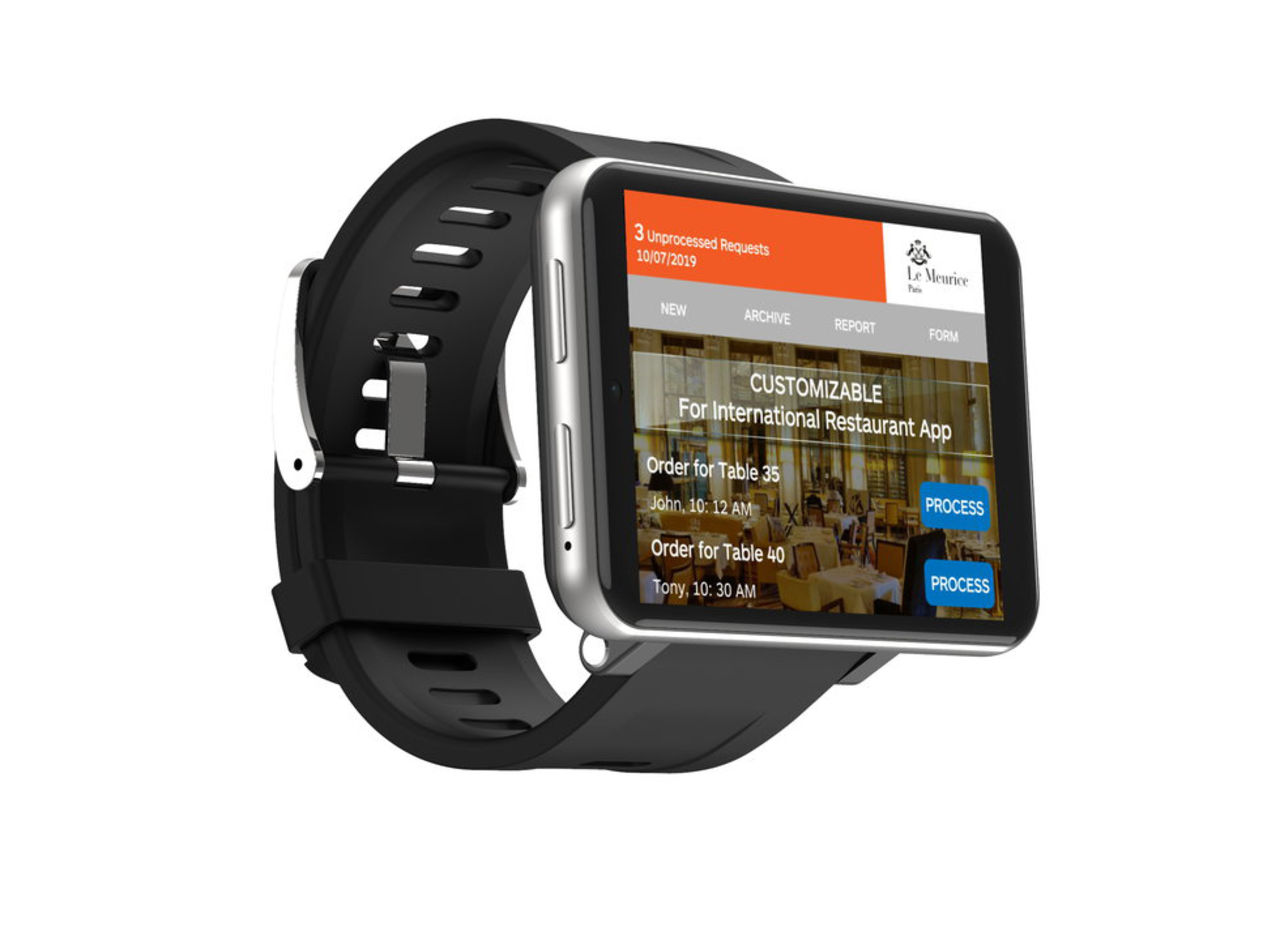 Kolla in när världens största smartklocka packas upp