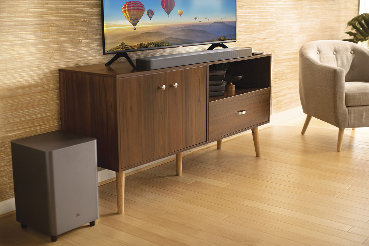 JBL:s nya ljudlimpor finns ute nu i Sverige