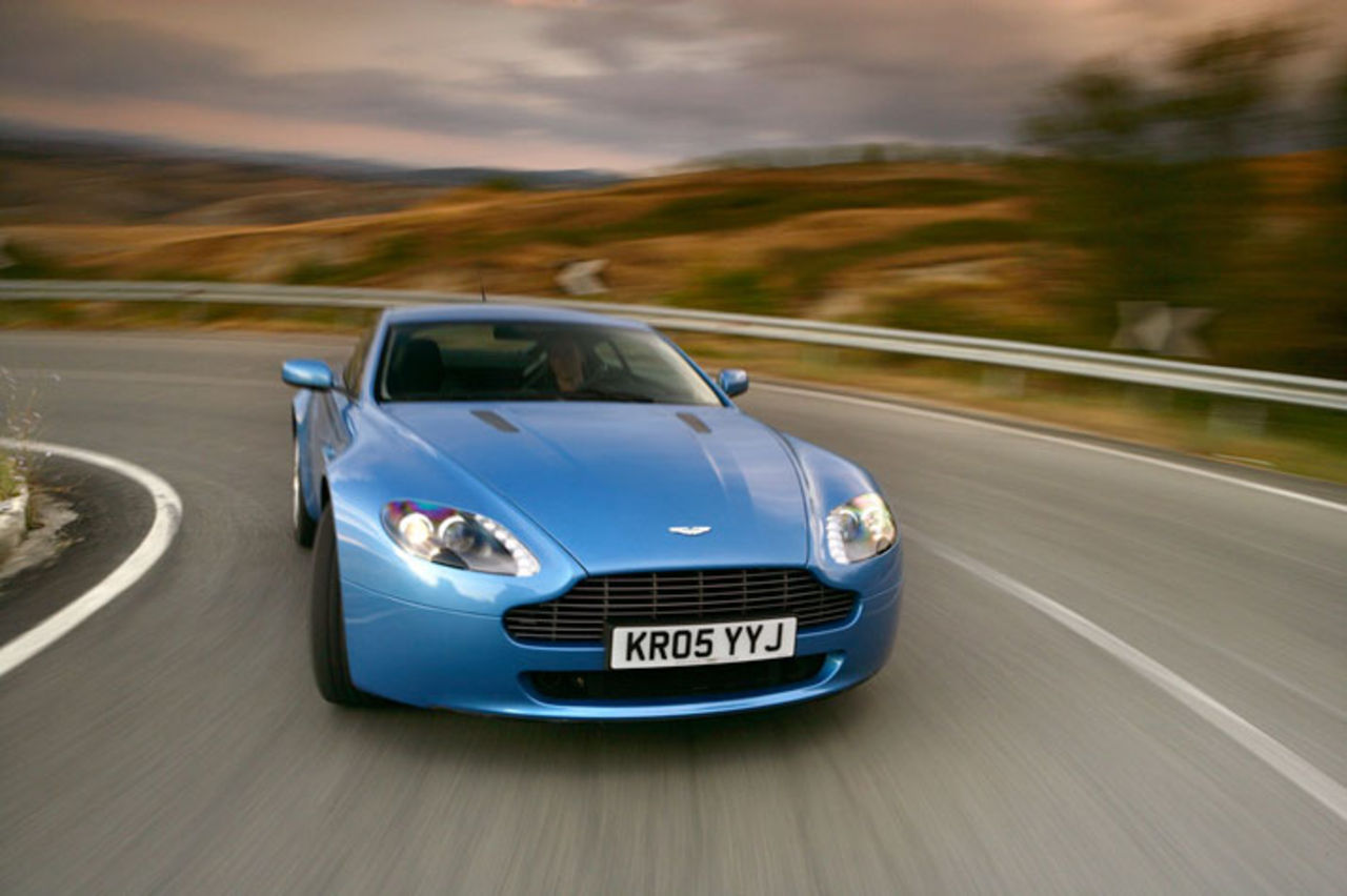 Aston Martin V8 Vantage får mer kraft i Genève