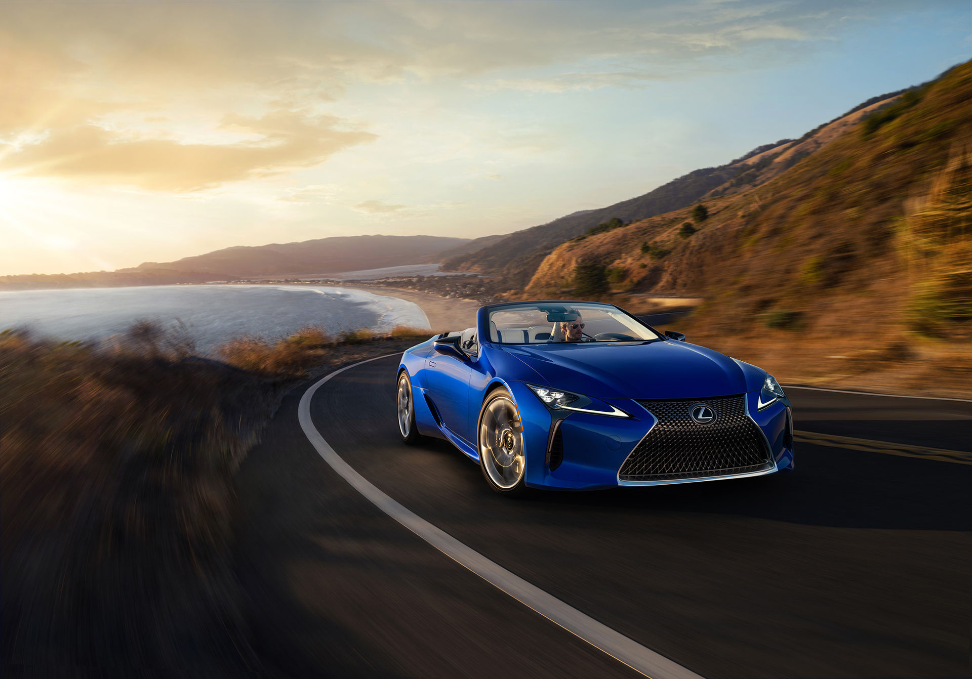 Lexus presenterar LC 500 Convertible