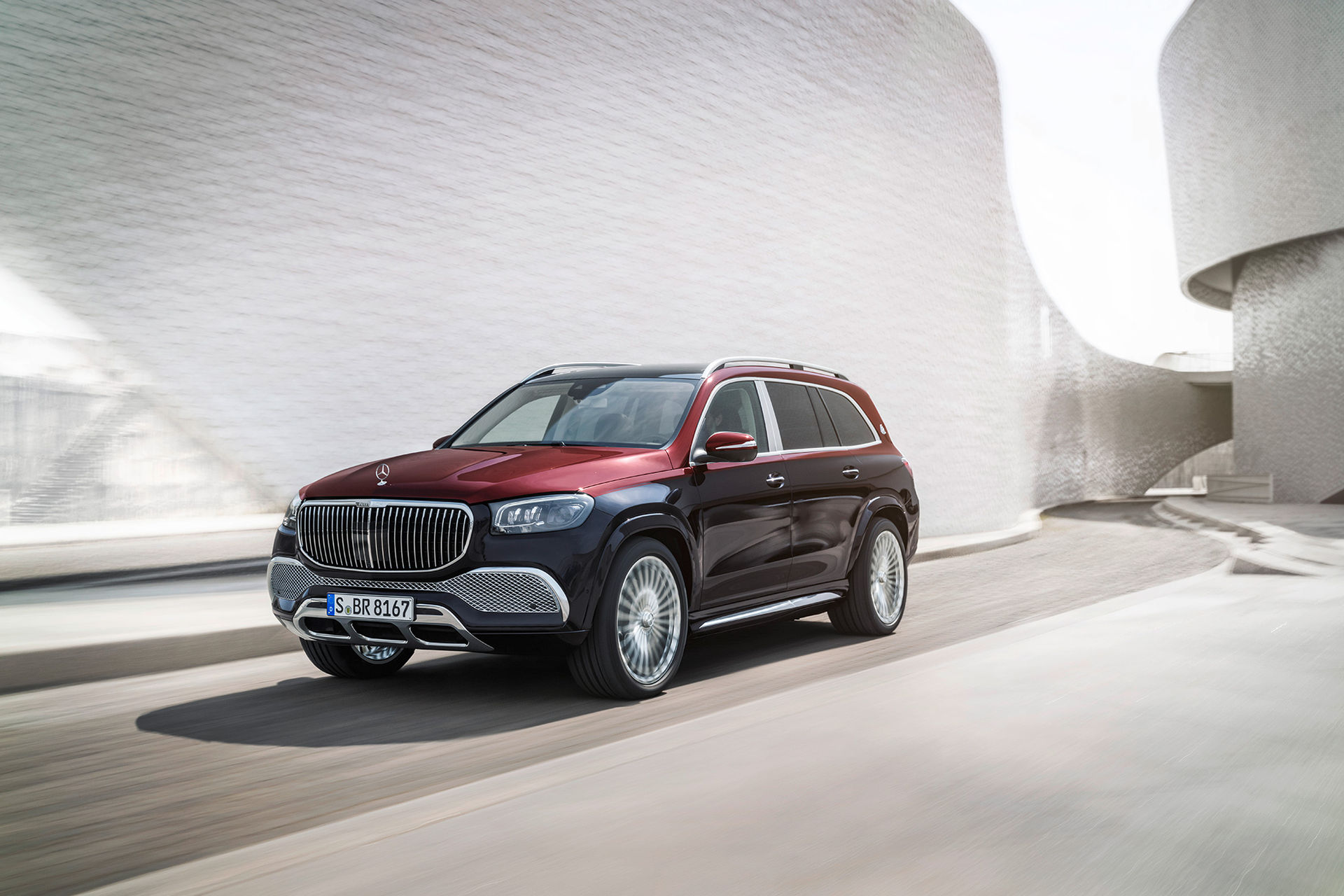 Mercedes-Maybach GLS är här