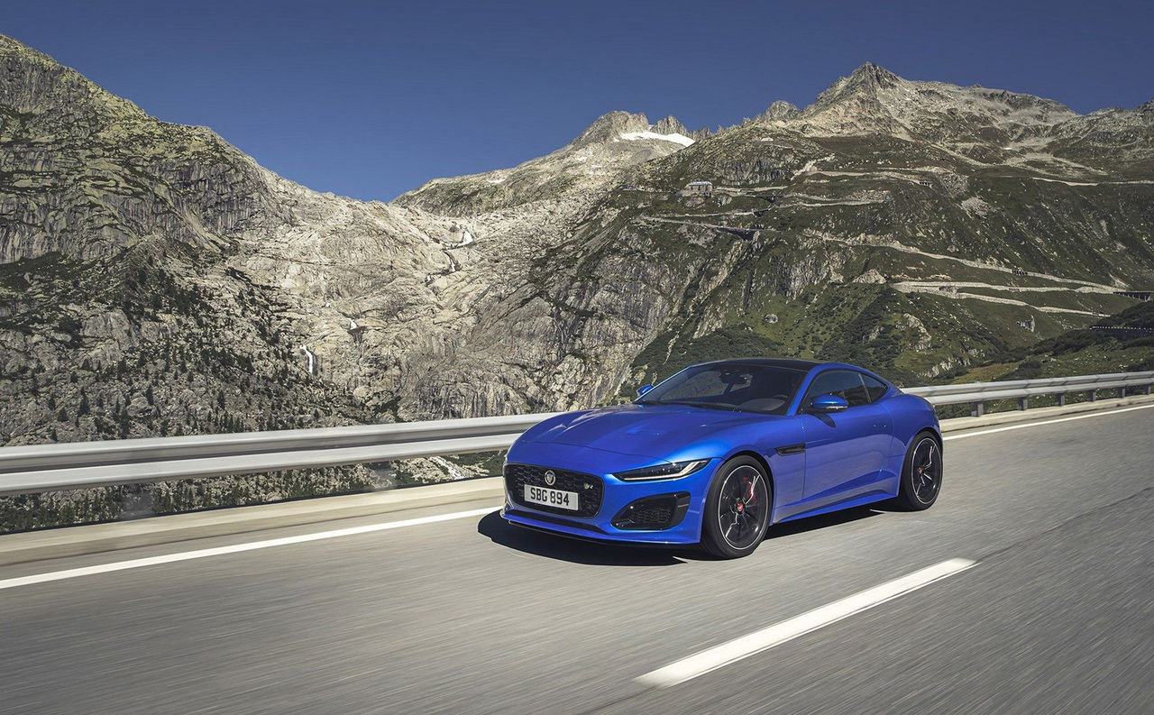 Jaguar rullar ut nya F-Type