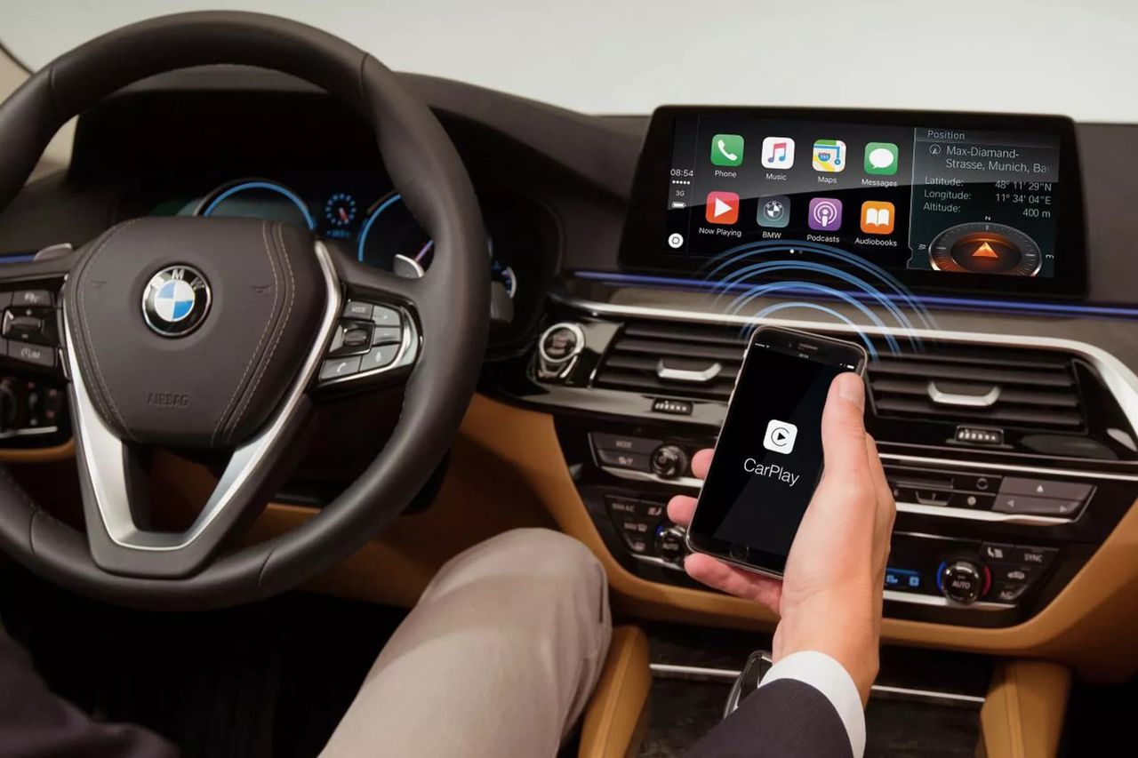 BMW ryktas sluta ta betalt för Apple CarPlay