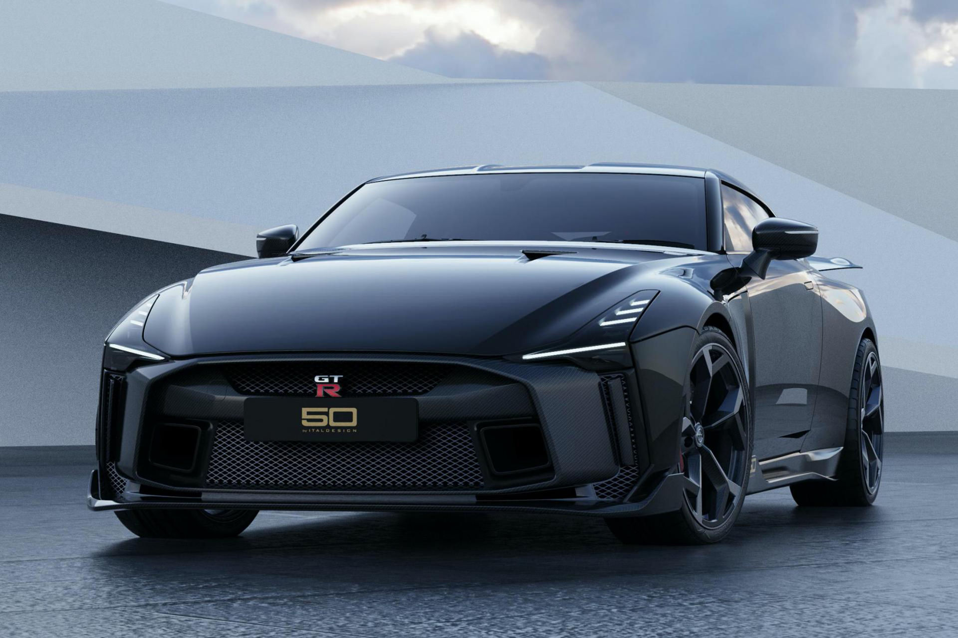 Italdesigns Nissan GT-R i produktionskläder