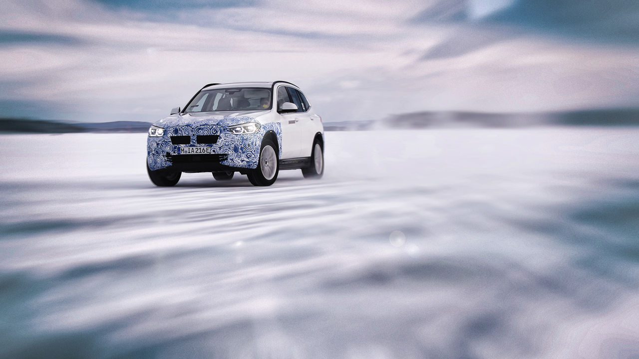 Eldrivna BMW iX3 tar sig över 44 mil på en laddning