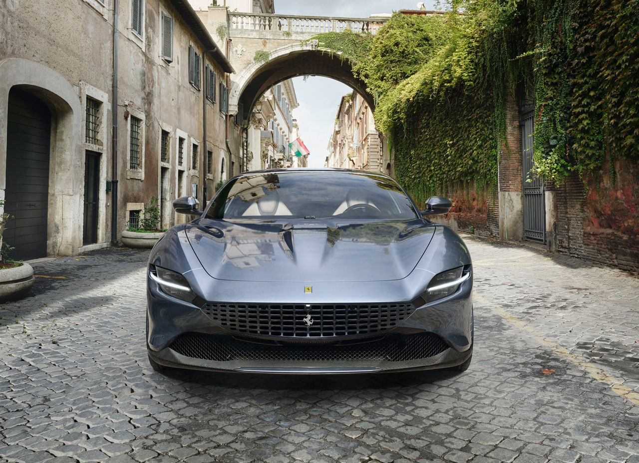 Ferrari har gjort en video om den nya modellen Roma