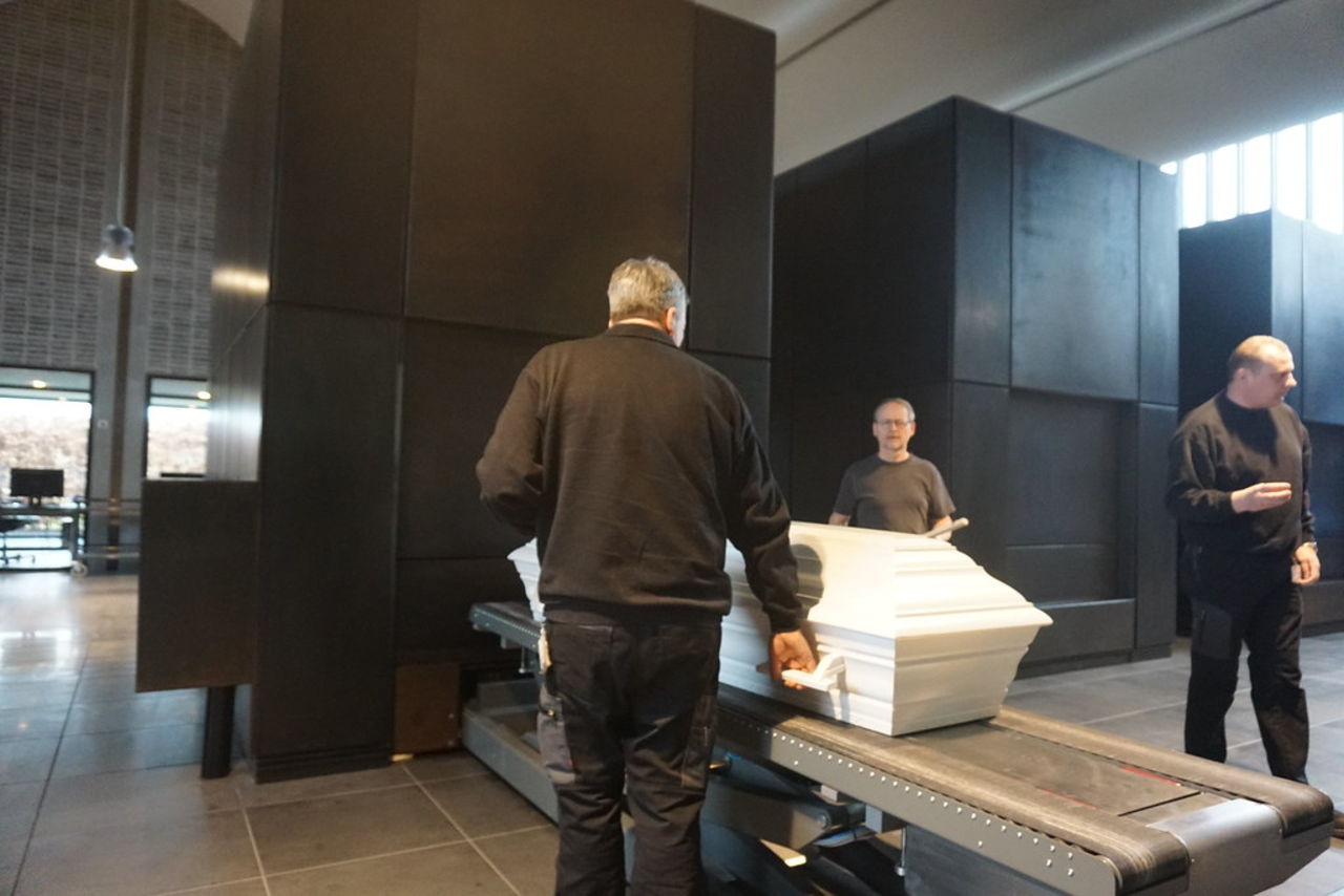 Överviktiga ställer till det för krematorier