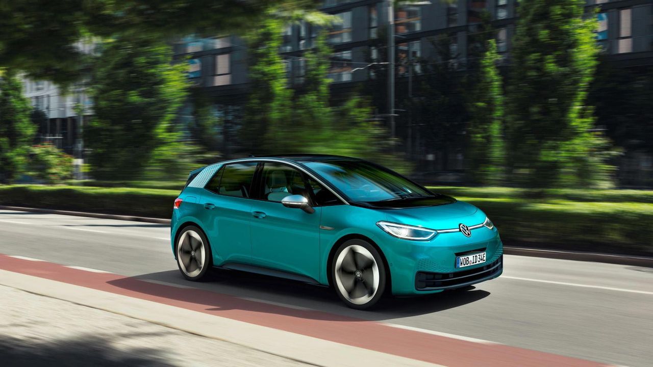 Volkswagens släpper prislappen på sin elbil ID.3