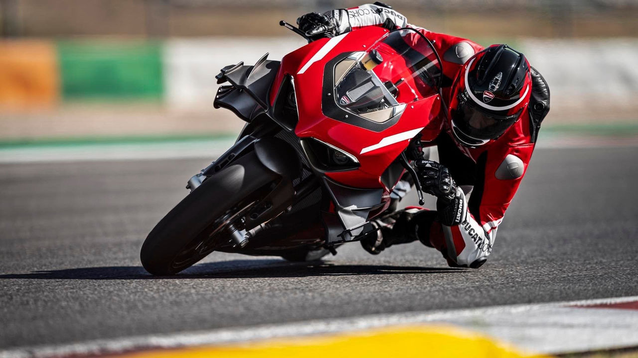 152 kilo, 237 hästar - säg hej till Ducati Superleggera V4