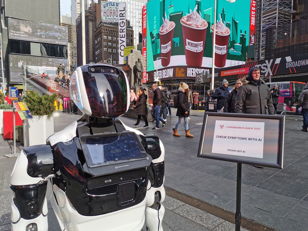 Dum robot letar efter virussmittade på Times Square