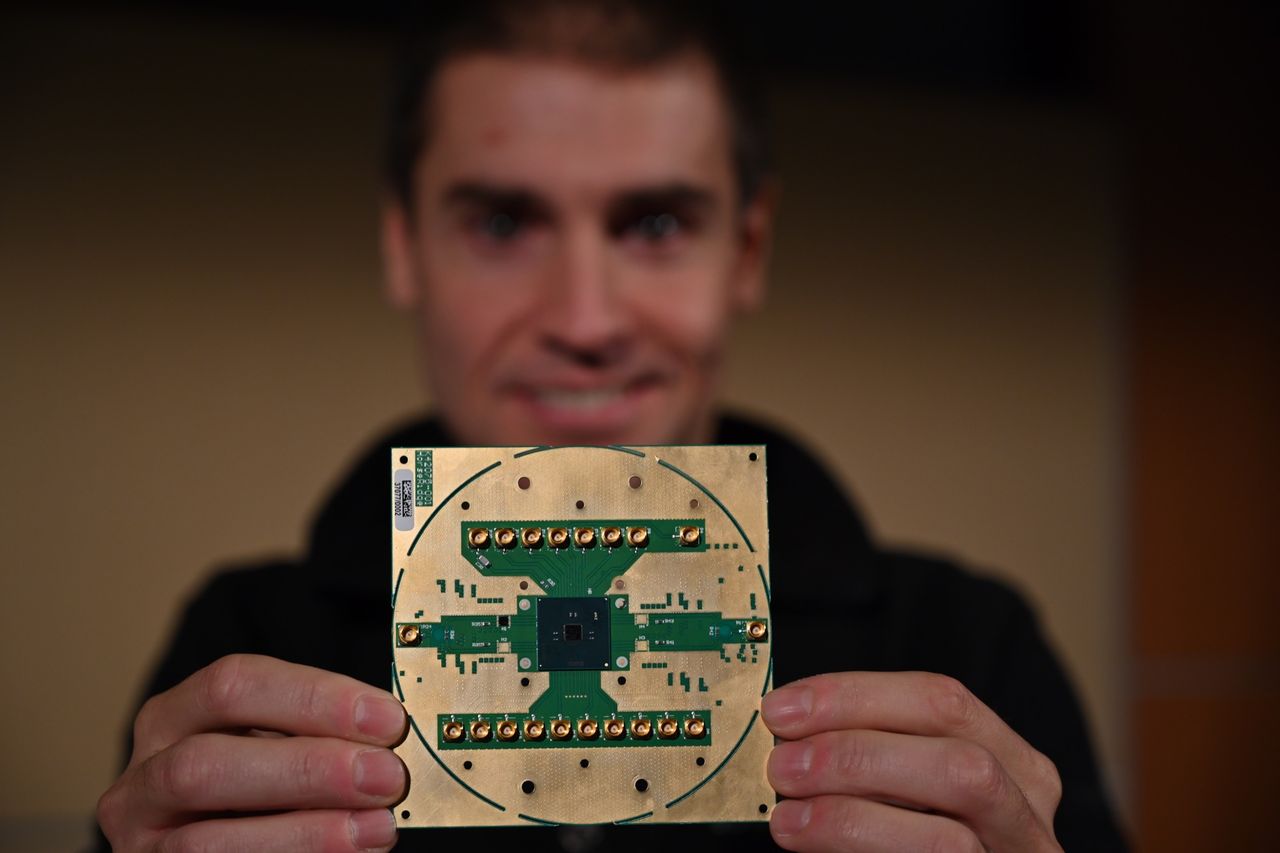 Intel och QuTech visar upp chip för framtidens kvantdatorer