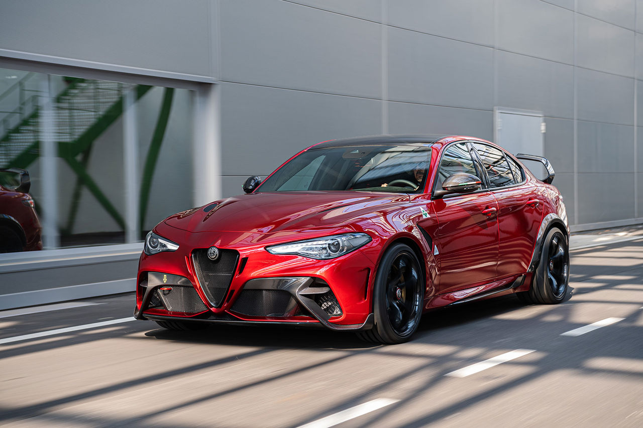 Nu är de här - Alfa Romeo Giulia GTA och GTAm