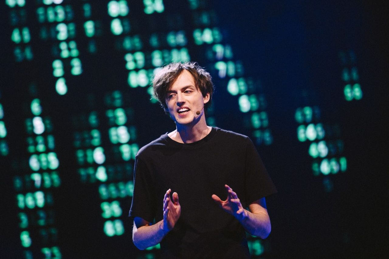 Jonas von Essen slog rekord i Pi-decimal-räkning