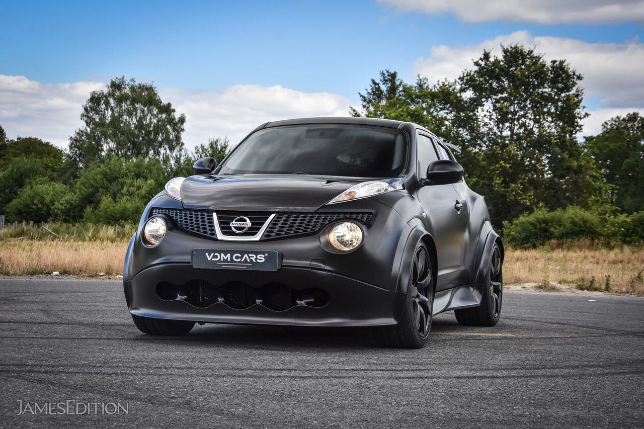 En Nissan Juke-R är till salu