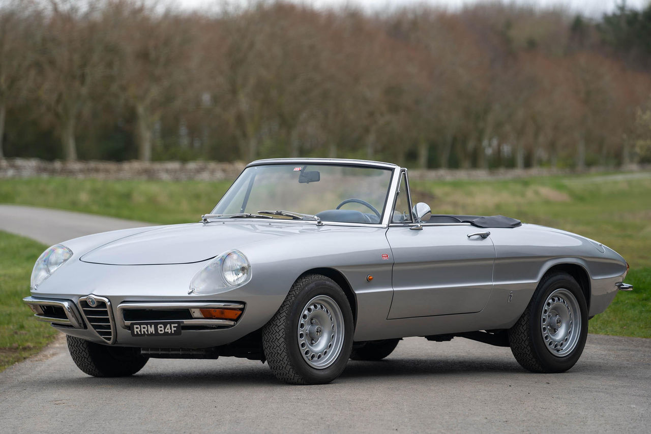 Köp Harry Metcalfes gamla Alfa Romeo Spider