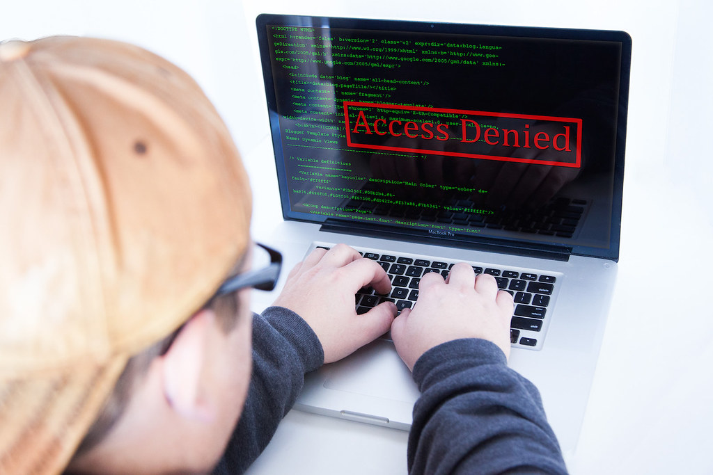 Idag träder lagen om hemlig dataavläsning i kraft Nu får polisen hacka datorer och mobiler