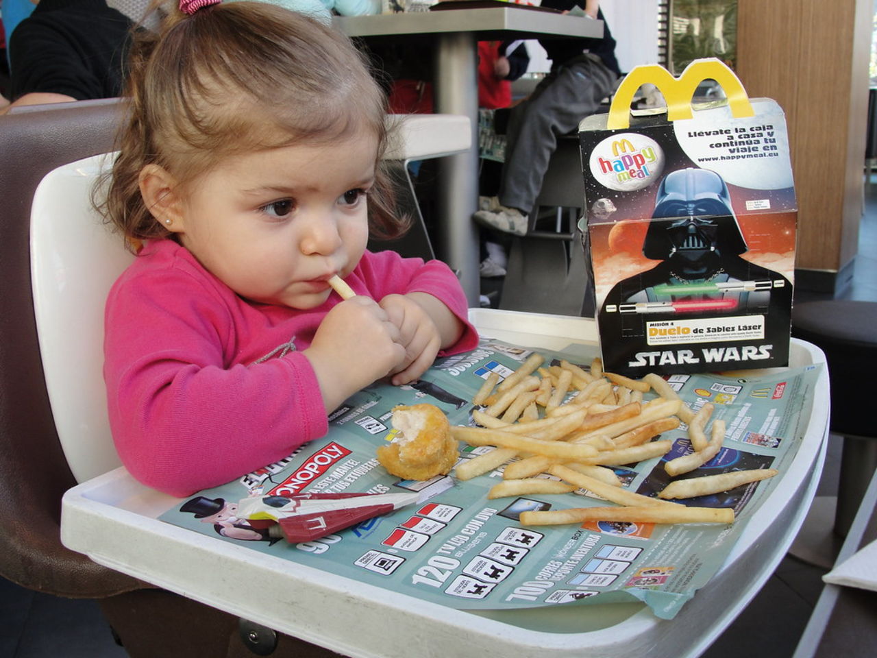 McDonalds i Storbritannien fimpar plastleksaker i Happy Meal