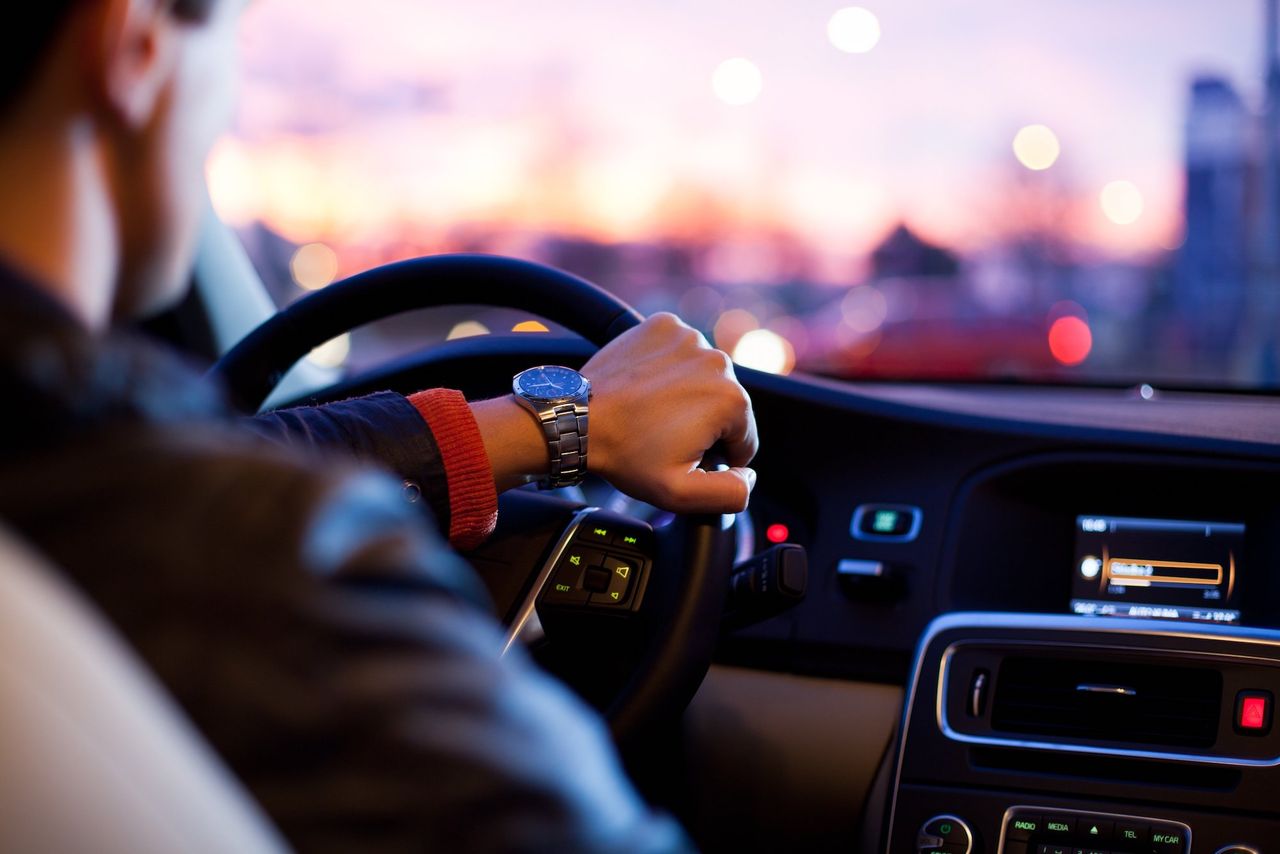 Studie visar att män farligare i trafiken än kvinnor