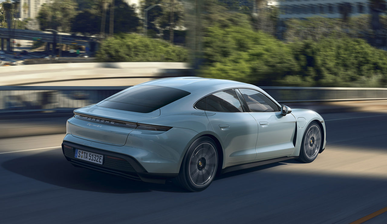 Ny instegsversion av Porsche Taycan på gång