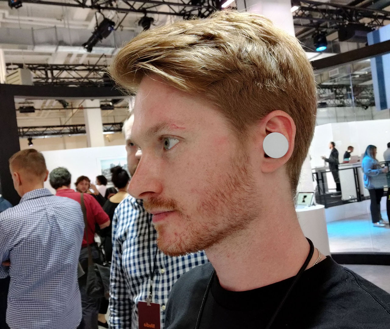 Microsoft Surface Earbuds släpps 12 maj