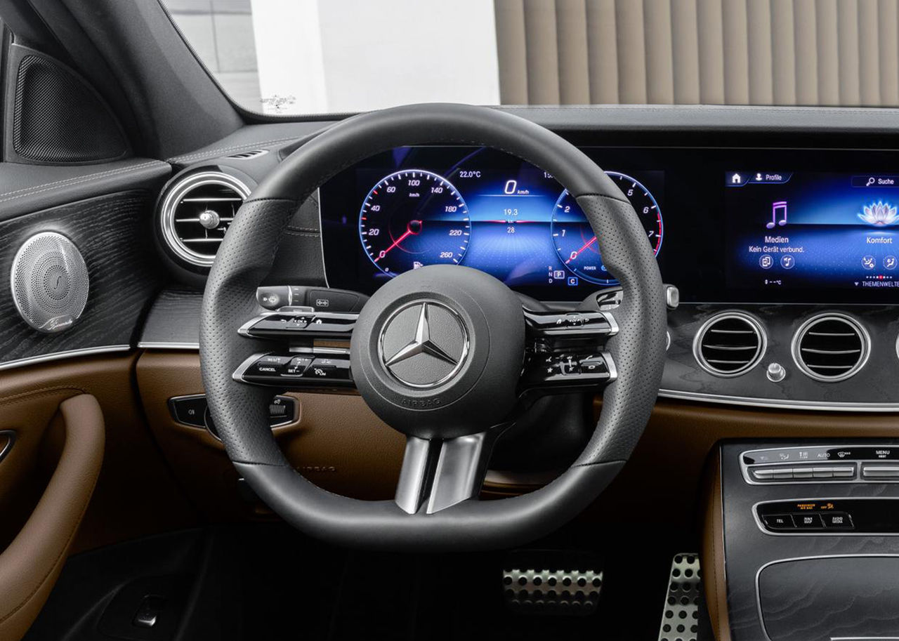 Det här är Mercedes nya rattar till E-Klass