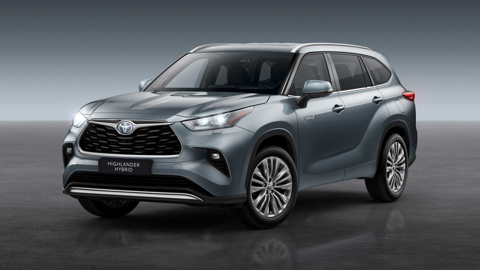 toyotas-stora-suv-kommer-till-sverige-sjusitsiga-highlander-lanseras
