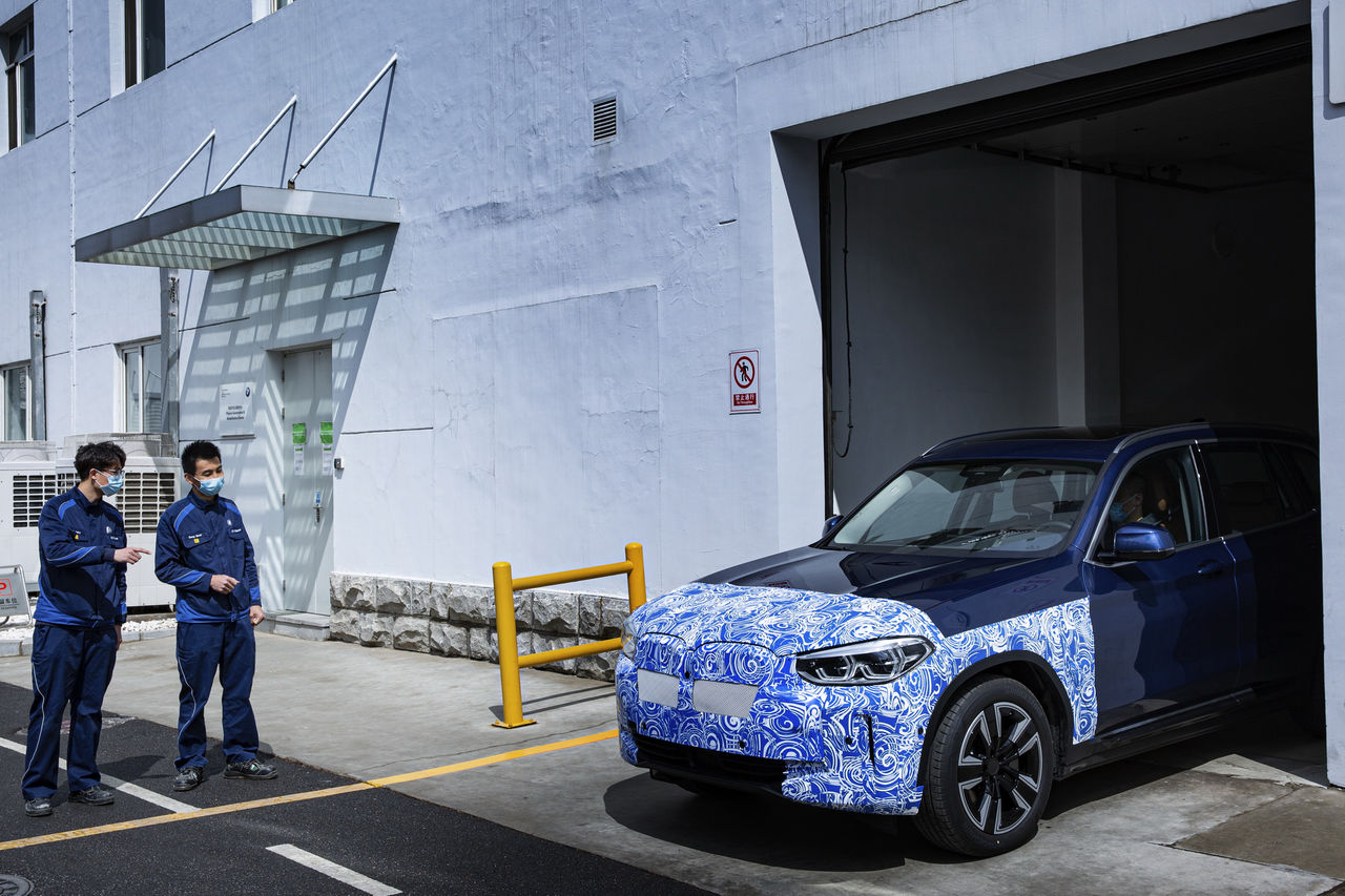 Sluttesterna av eldrivna BMW iX3 är klara