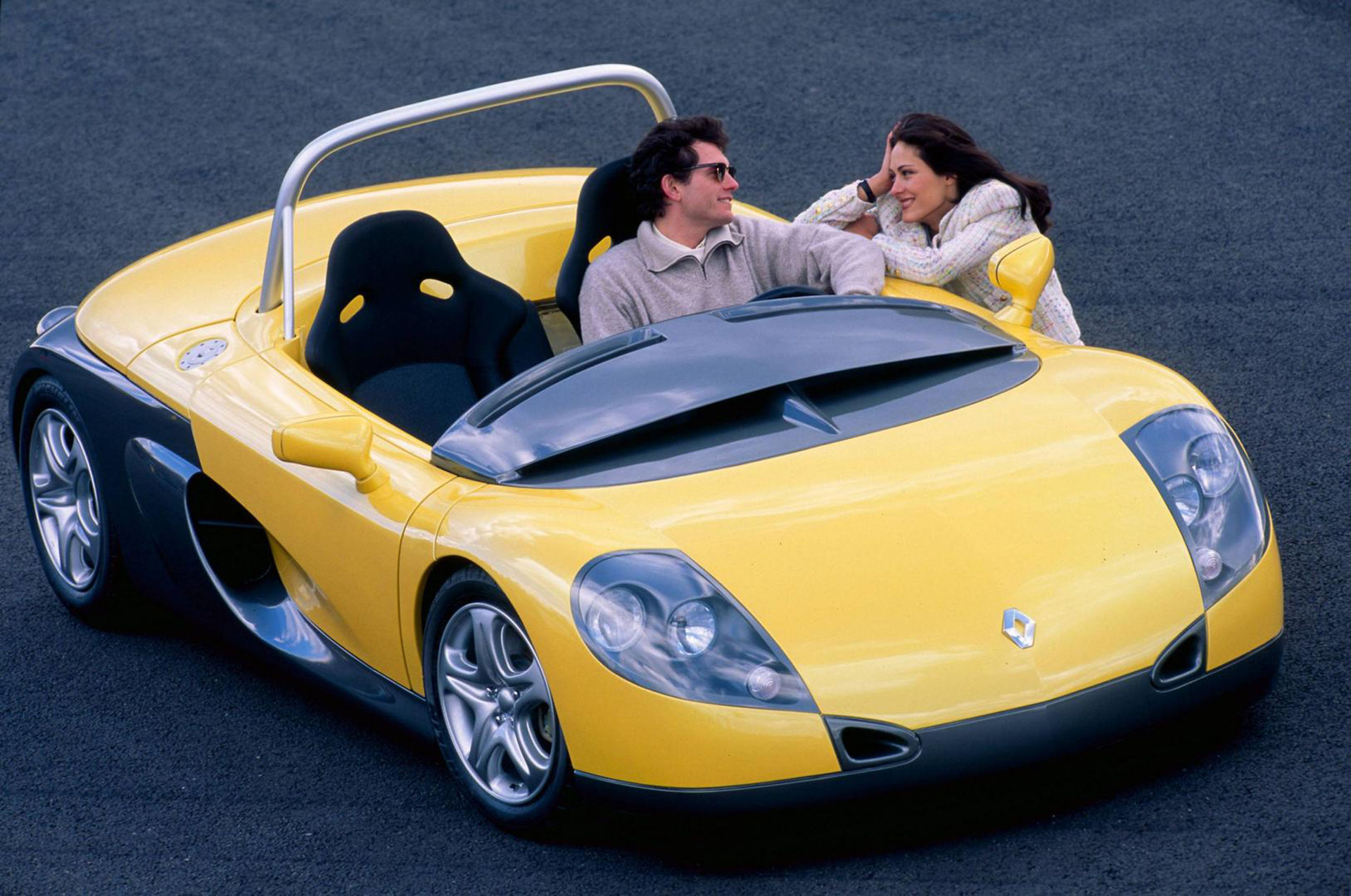Tut i luren! Renault Sport Spider fyller 25 år!