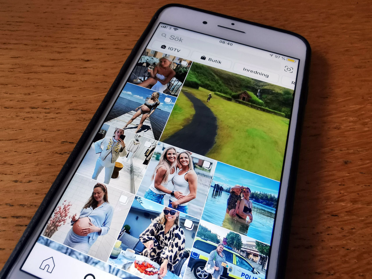 Instagrams algoritm prioriterar lättklädda bilder