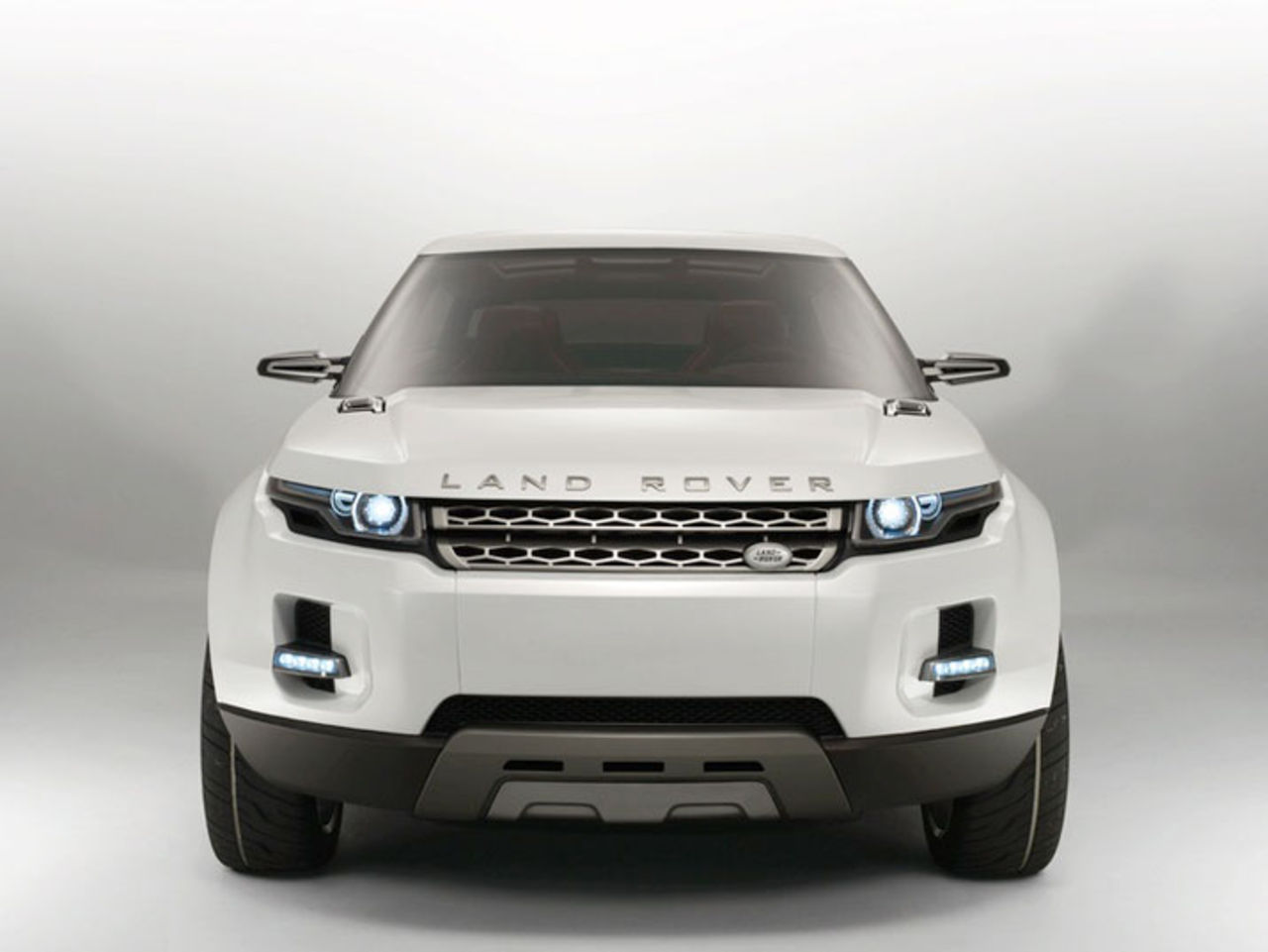 Har Land Rover uppdaterat LRX till Genève?