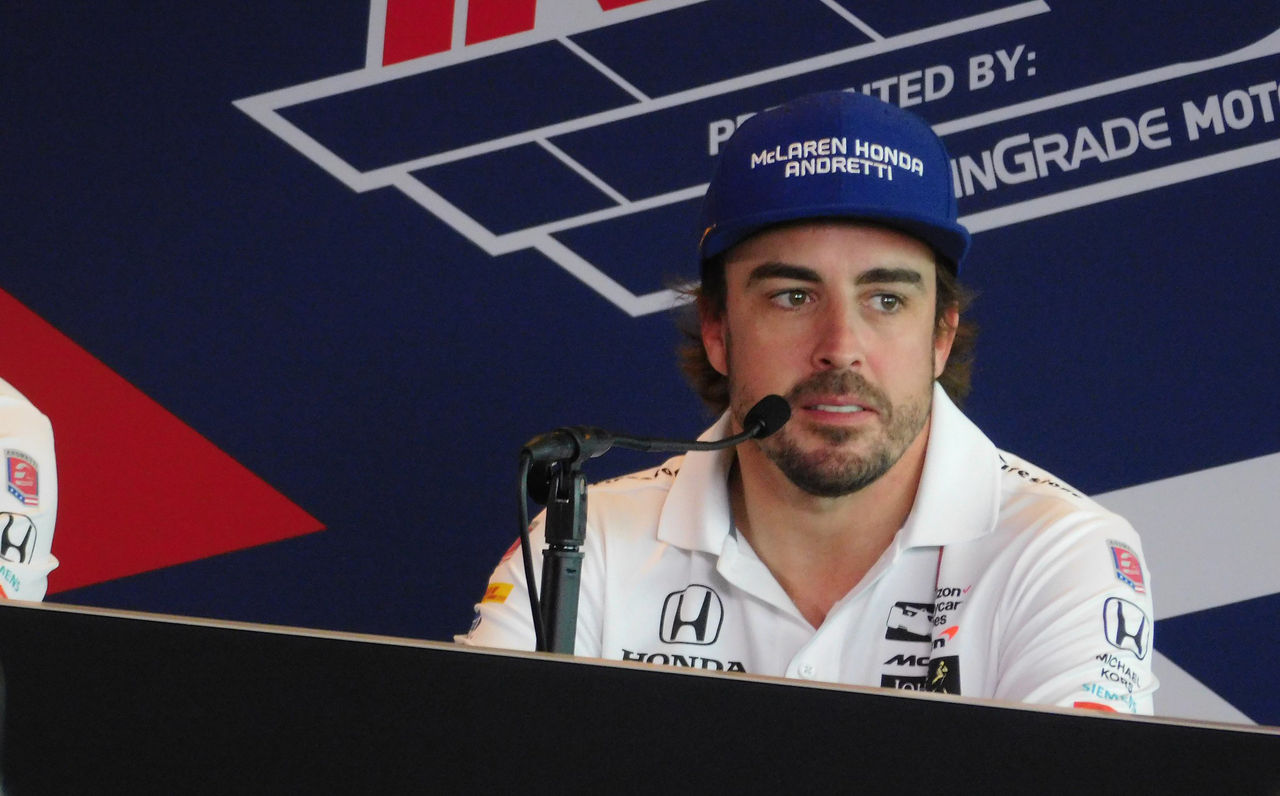 Fernando Alonso gör comeback i Formel 1