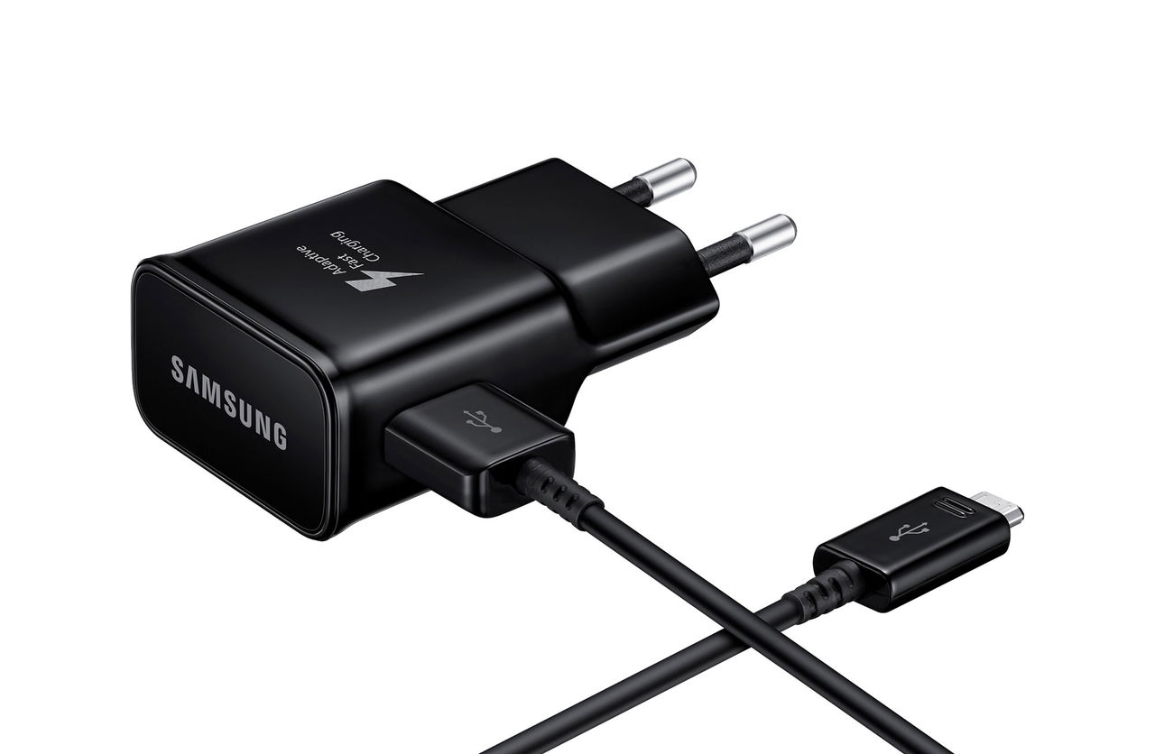 Samsung sägs sluta skicka med laddare till vissa modeller