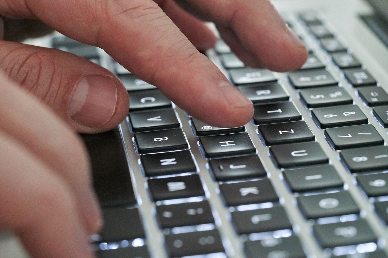 Frankrike ska införa åldersverifikation för porrtjänster