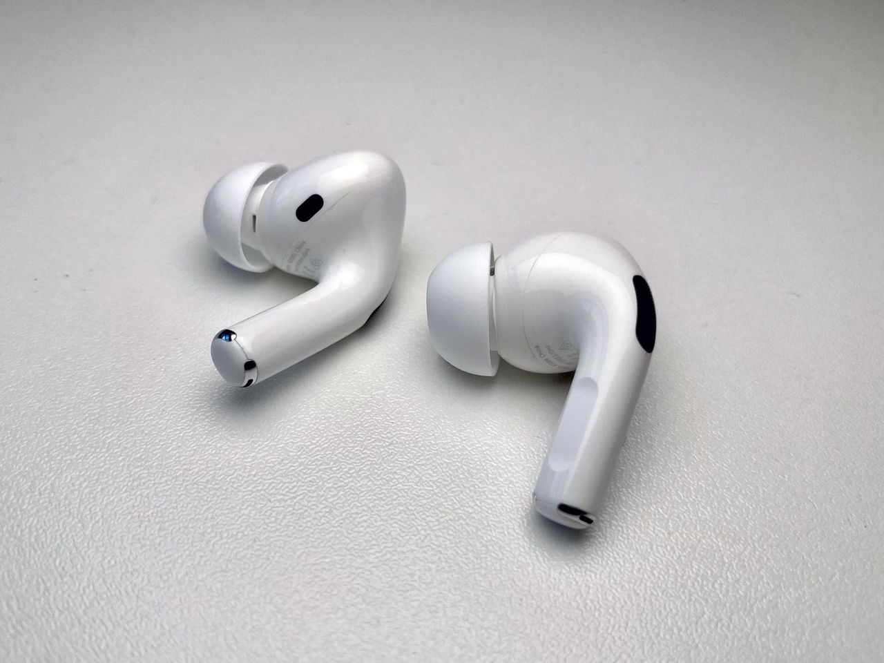 Användare klagar på skaller-ljud i AirPods Pro